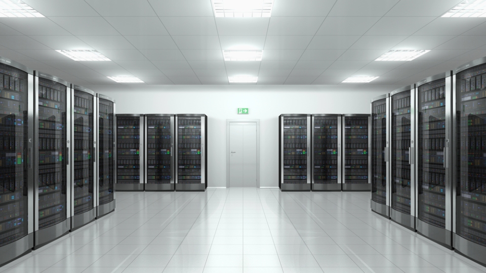 KVM (Kernel-based Virtual Machine)