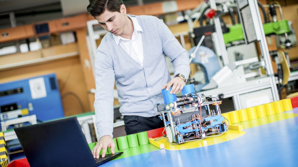 ¿Te gusta la electrónica? Guía para estudiar Ingeniería Electrónica en el Perú
